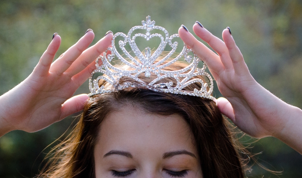 Unlock the Magnetic Secret of Queen Energy