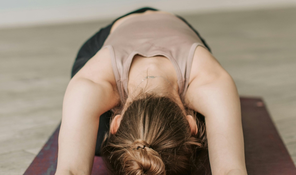 What happens during traditional tantra yoga