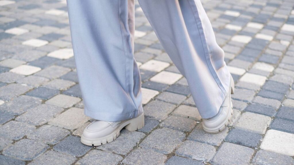 wide leg pants outfit