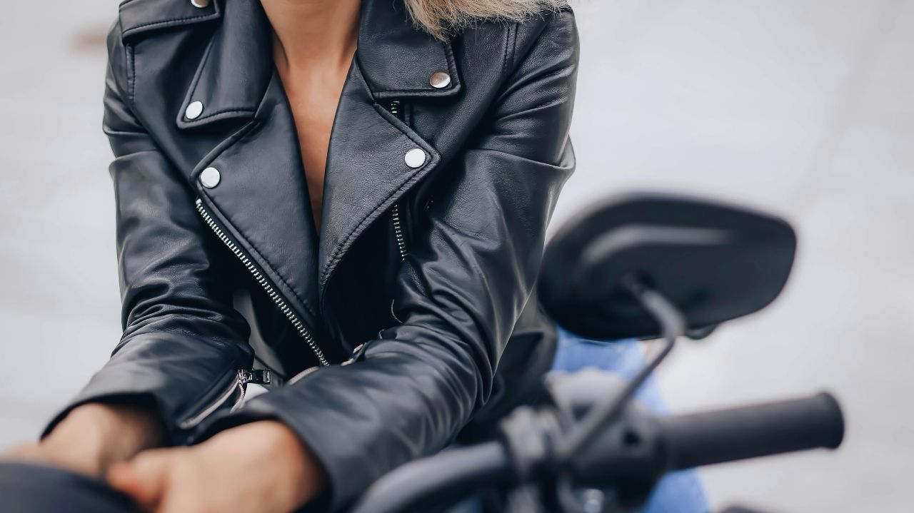 Chic Ways to Style a Leather Jacket This Season