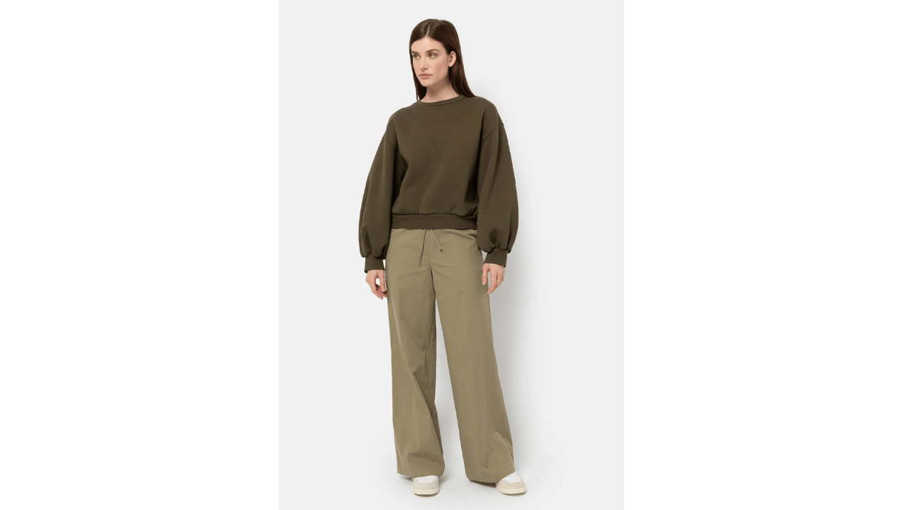 khaki pants outfit ideas